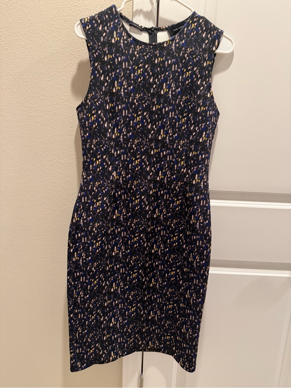 Yigal Azrouel Printed Stretch Sheath dress Size 8 Career Cocktail Designer